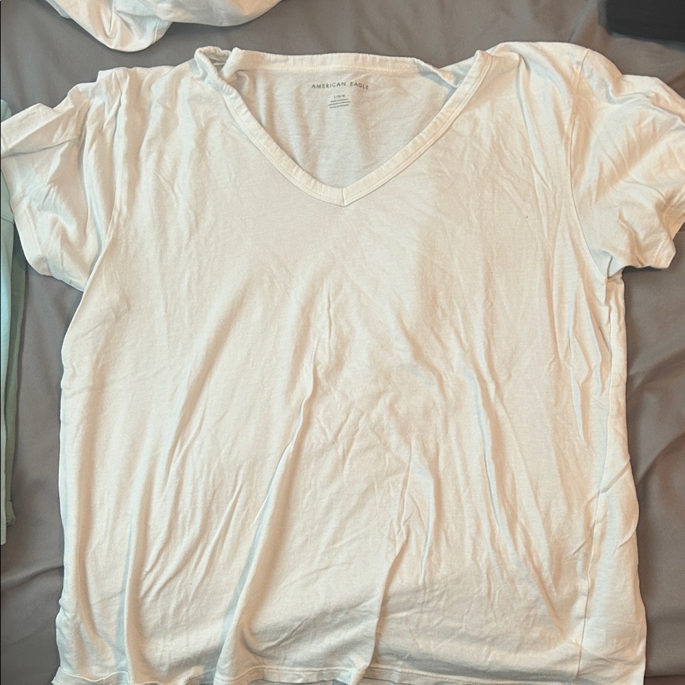 American Eagle Outfitters Women's Classic White Tee